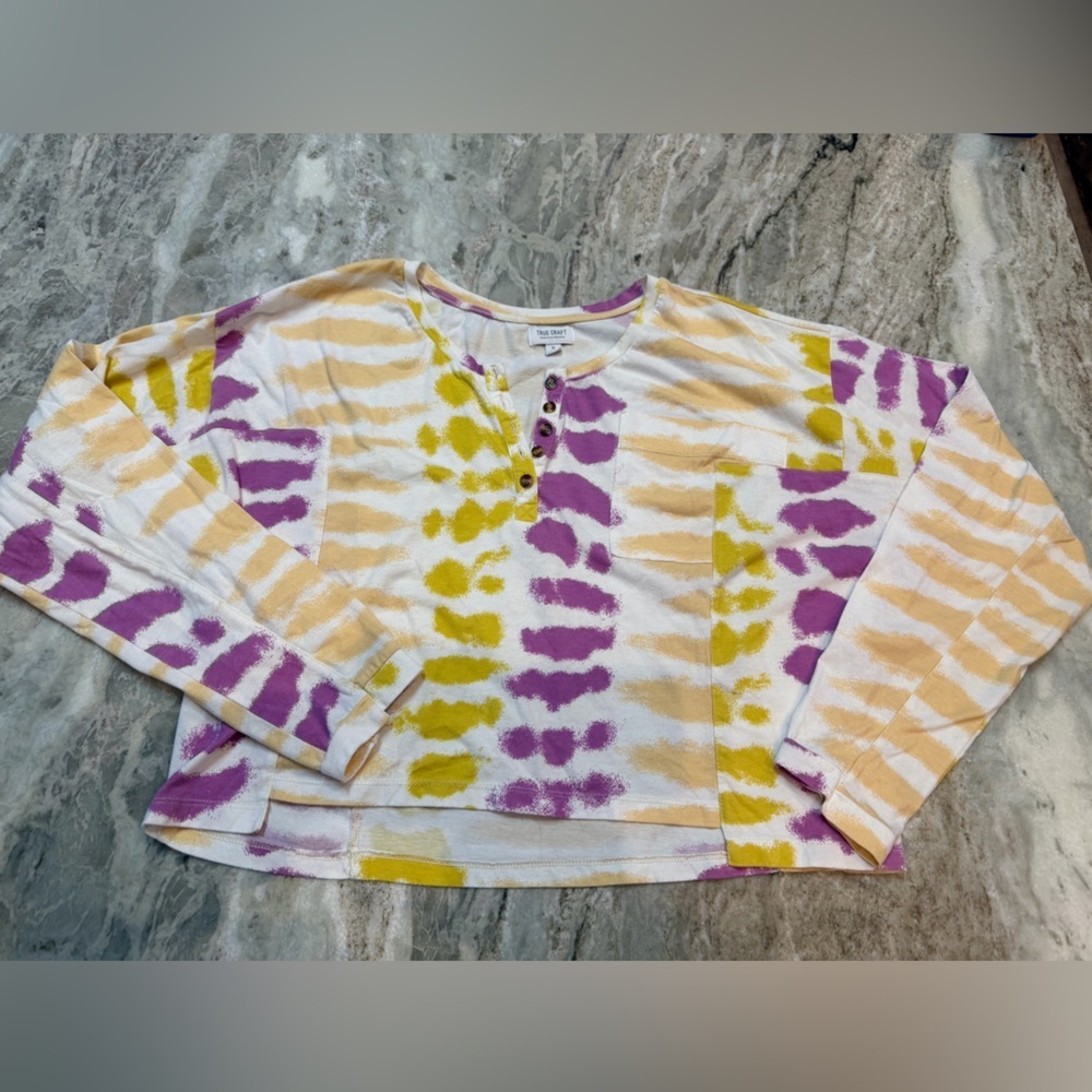 True Craft Women’s XL Abstract Tie Dye Henley Long Sleeve Top